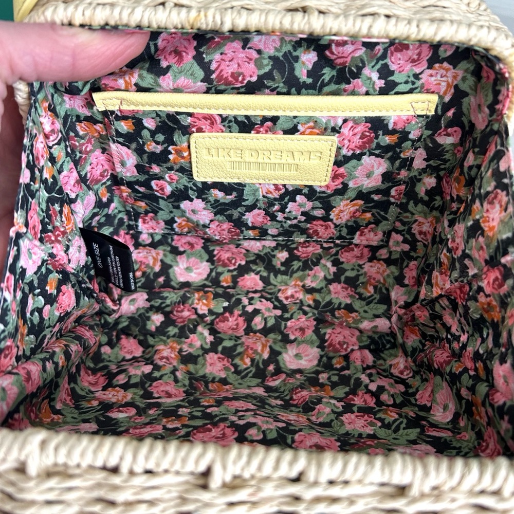 Poppy Bow Tie Straw Crossbody Bag - Picture 13 of 14